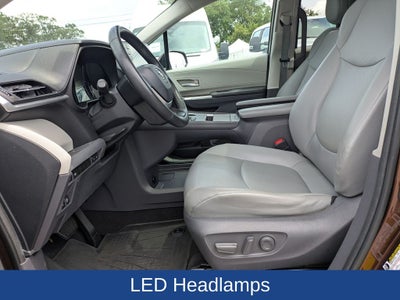 2021 Toyota Sienna XLE 7 Passenger