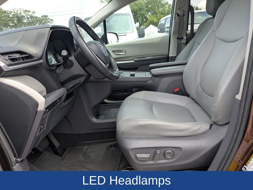 2021 Toyota Sienna XLE 7 Passenger
