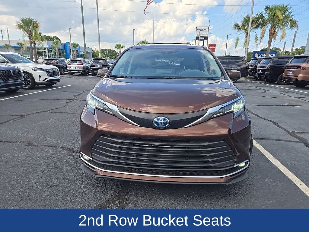 2021 Toyota Sienna XLE 7 Passenger