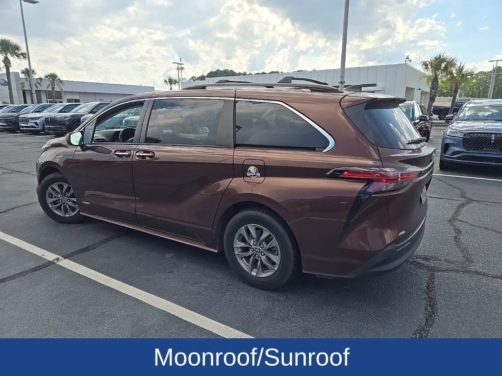 2021 Toyota Sienna XLE 7 Passenger