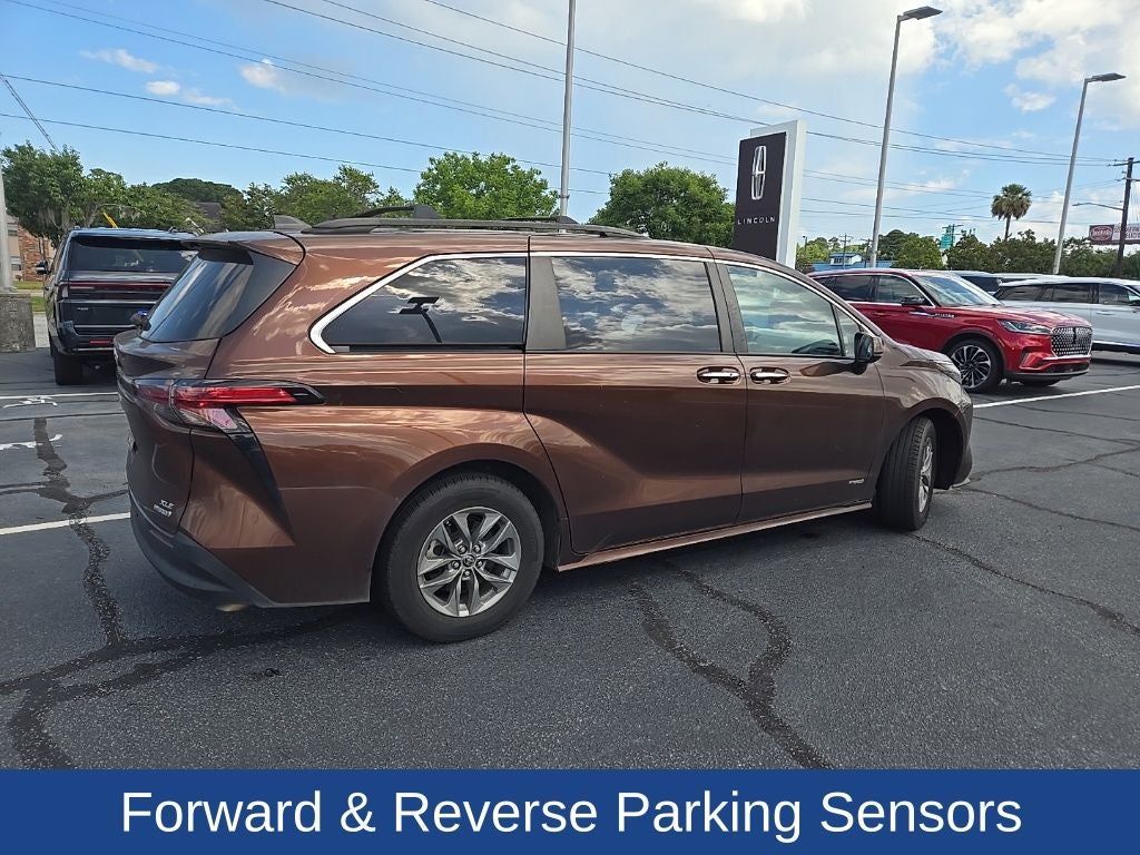 2021 Toyota Sienna XLE 7 Passenger