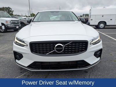 2021 Volvo S60 T5 Momentum