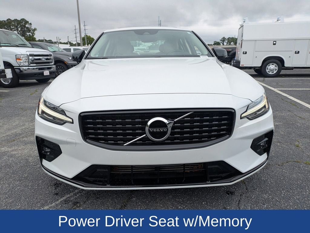 2021 Volvo S60 T5 Momentum