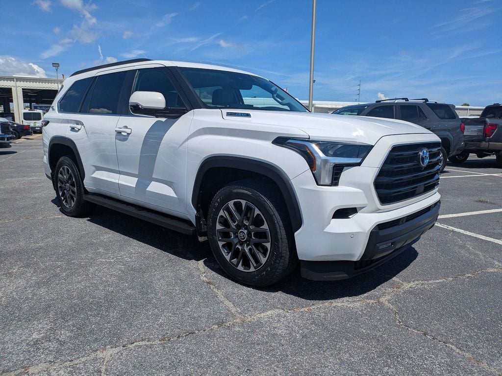 2024 Toyota Sequoia SR5