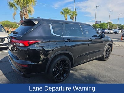 2023 Mitsubishi Outlander SE Black Edition