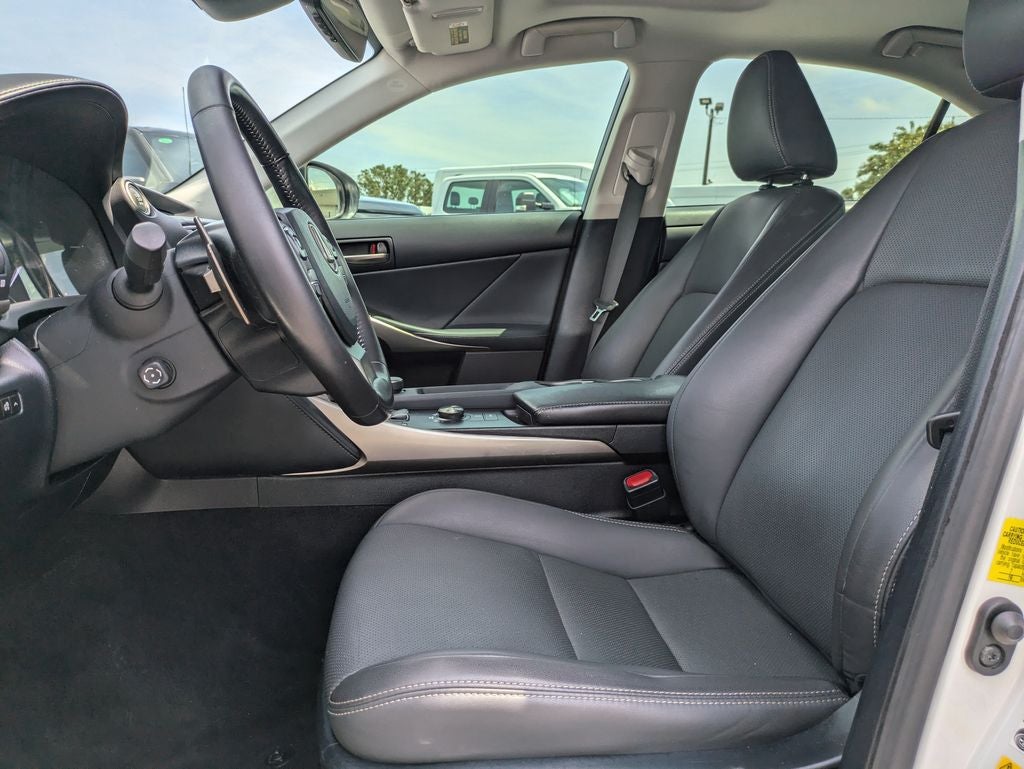 2018 Lexus IS 300