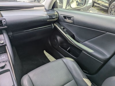 2018 Lexus IS 300