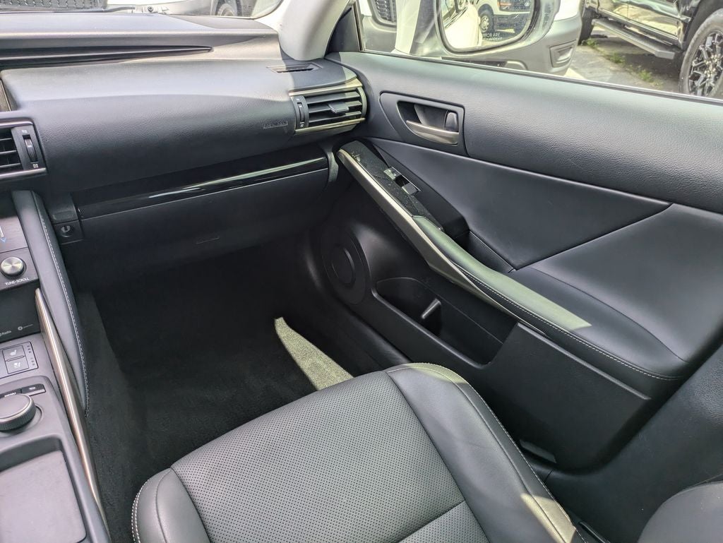 2018 Lexus IS 300