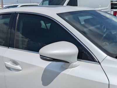 2018 Lexus IS 300