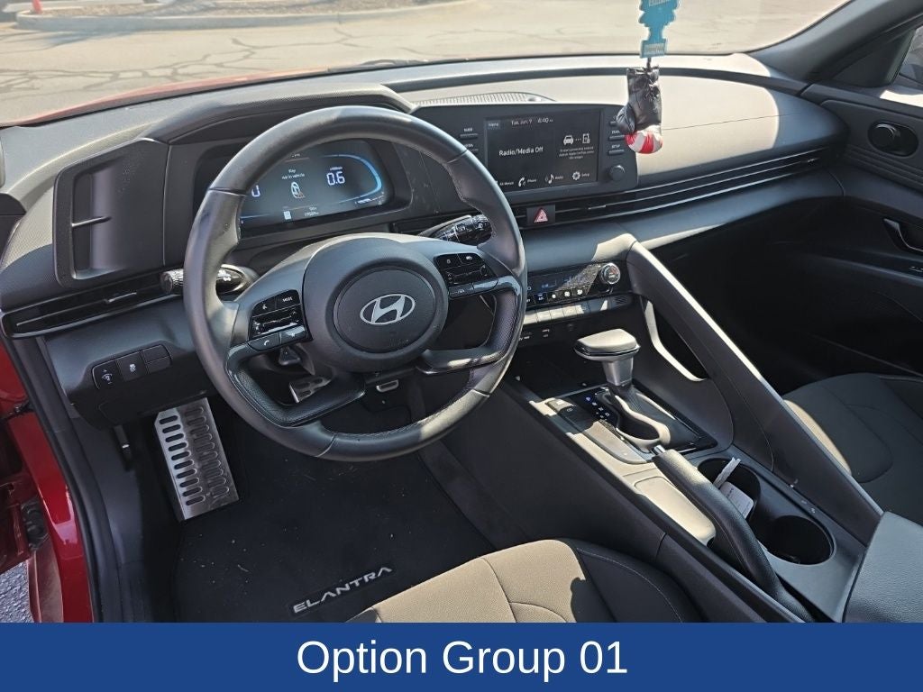 2025 Hyundai Elantra SEL Sport
