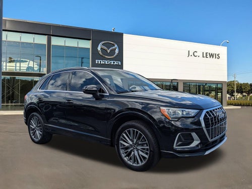 2022 Audi Q3 Premium quattro