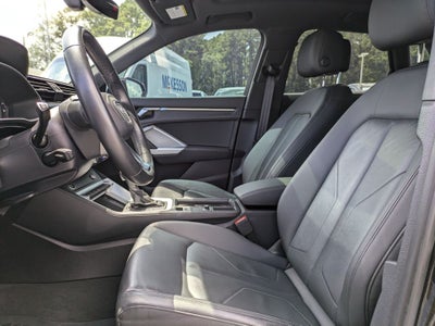 2022 Audi Q3 Premium quattro
