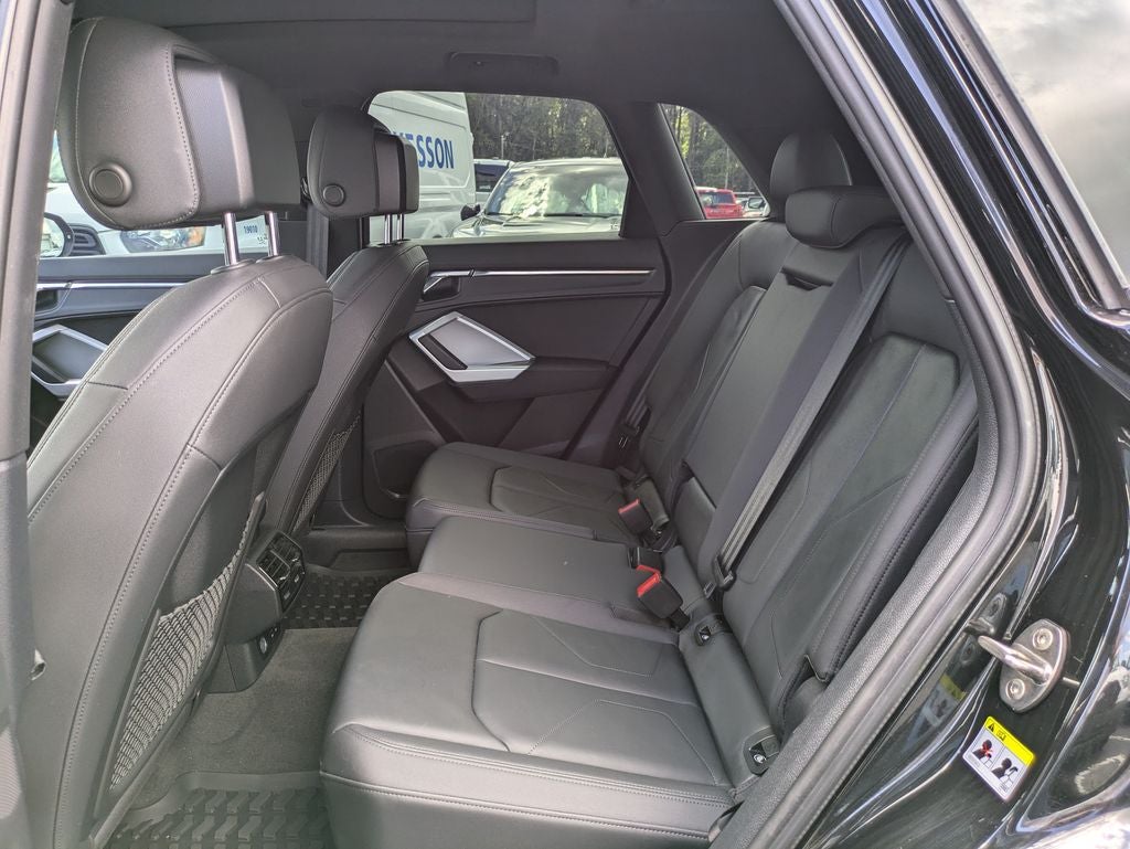 2022 Audi Q3 Premium quattro