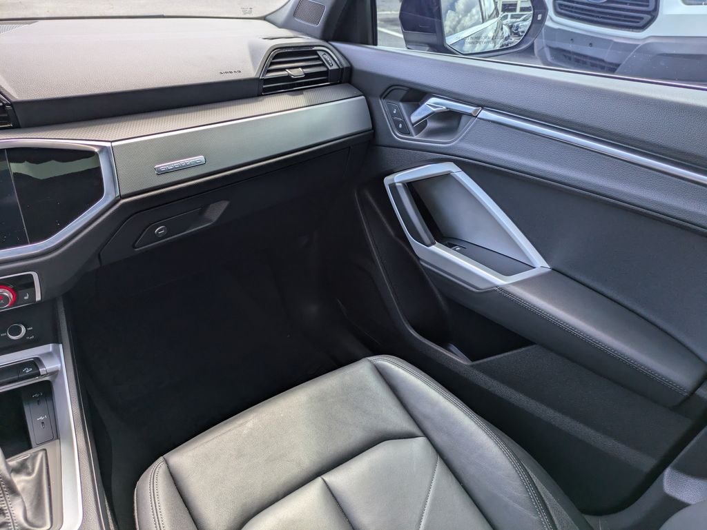 2022 Audi Q3 Premium quattro