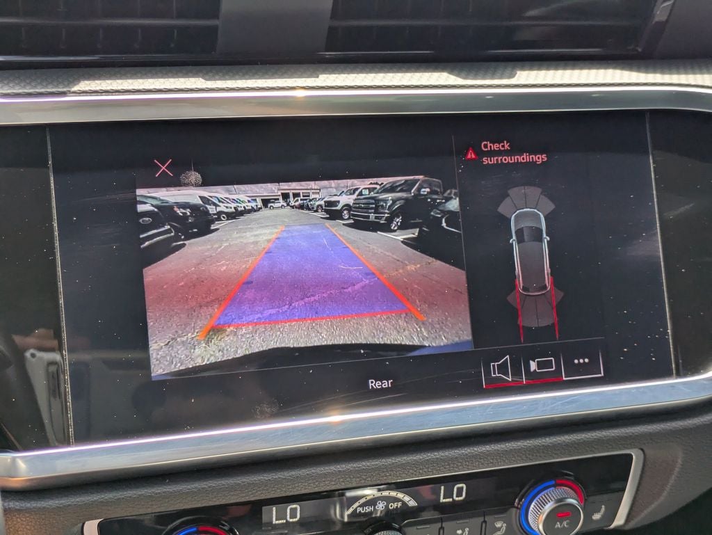 2022 Audi Q3 Premium quattro