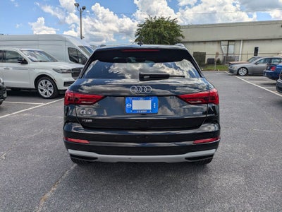 2022 Audi Q3 Premium quattro