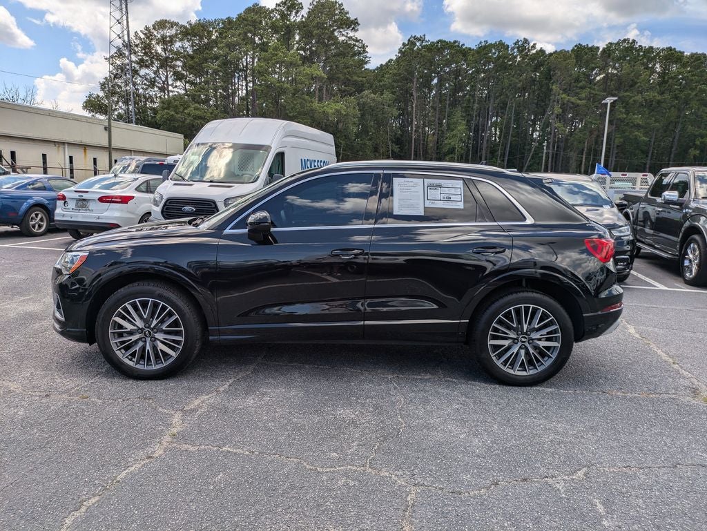 2022 Audi Q3 Premium quattro