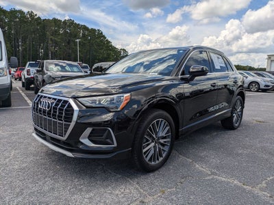 2022 Audi Q3 Premium quattro