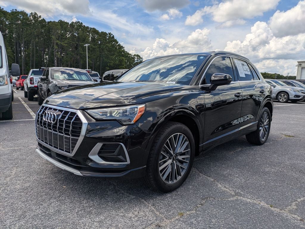 2022 Audi Q3 Premium quattro