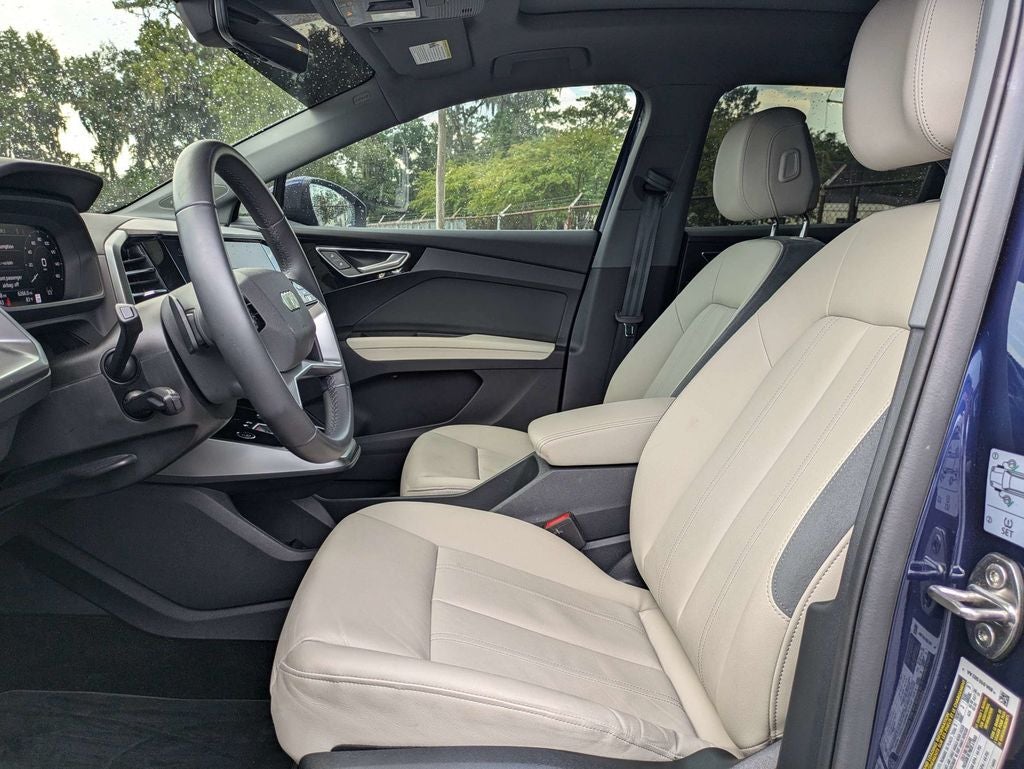 2025 Audi Q4 e-tron Prestige quattro