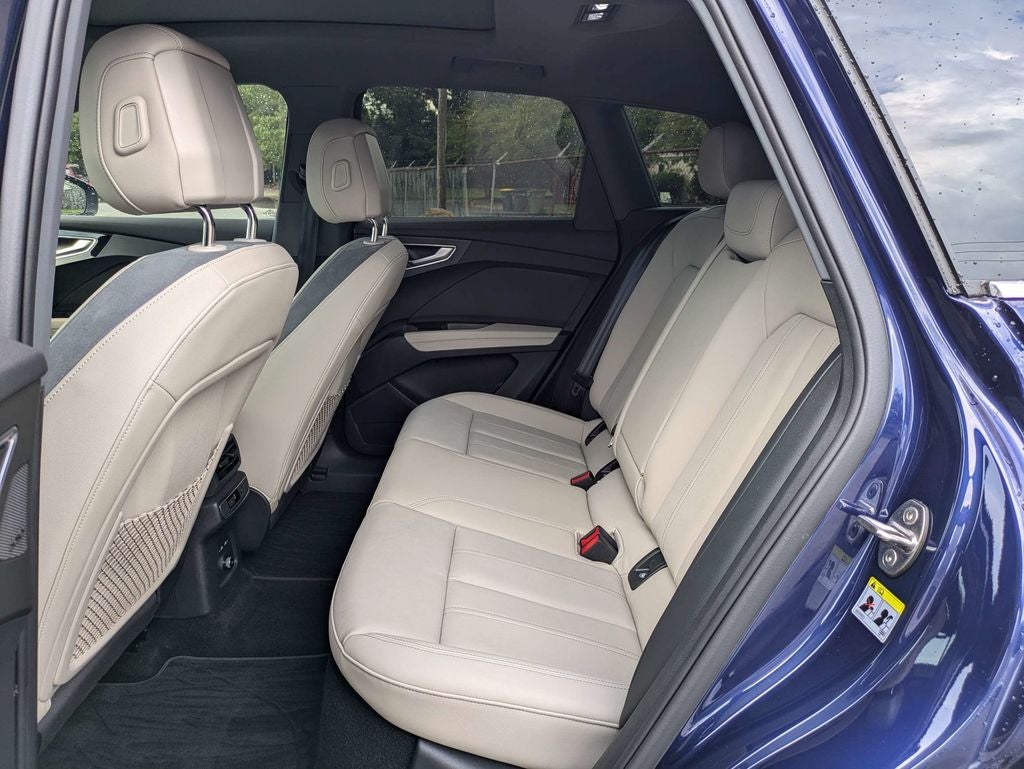 2025 Audi Q4 e-tron Prestige quattro