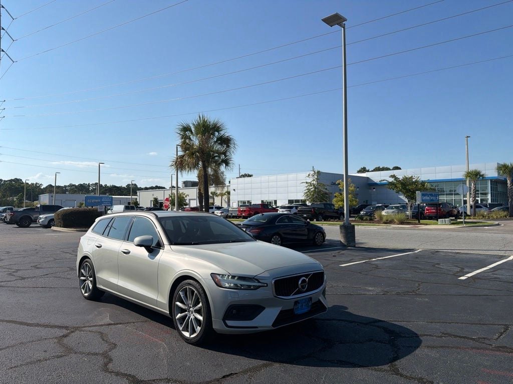 2020 Volvo V60 T5