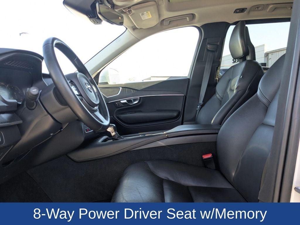 2020 Volvo XC90 T5 Momentum