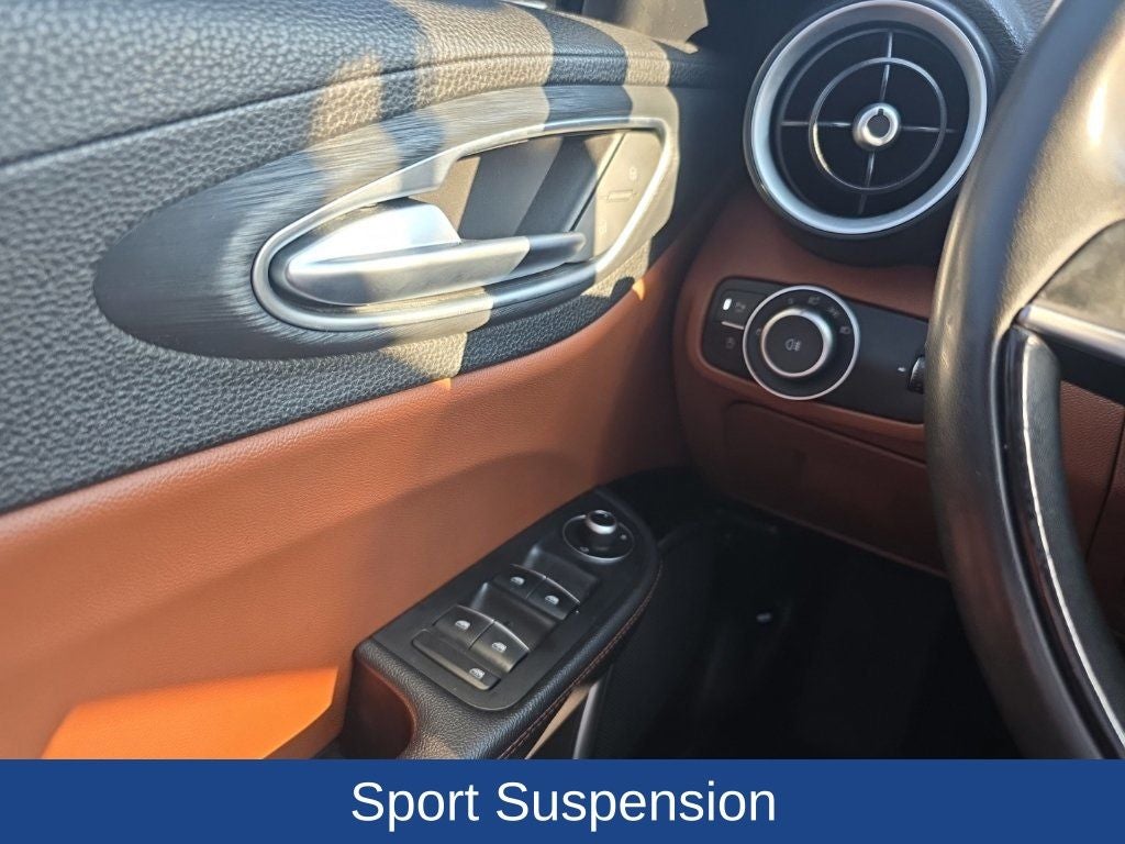 2019 Alfa Romeo Giulia Base