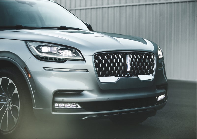 The available adaptive pixel LED headlamps of the 2023 Lincoln Aviator® SUV activated | J.C. Lewis Lincoln in Savannah GA