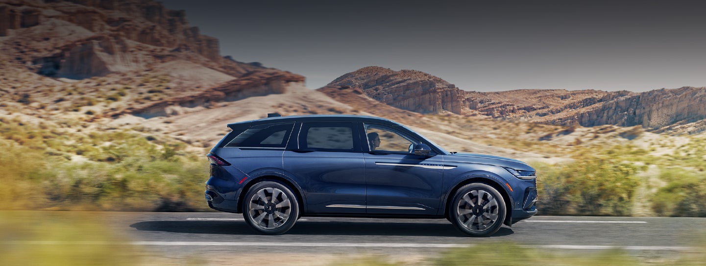 A 2024 Lincoln Nautilus® SUV is being driven in a desert setting. | J.C. Lewis Lincoln in Savannah GA