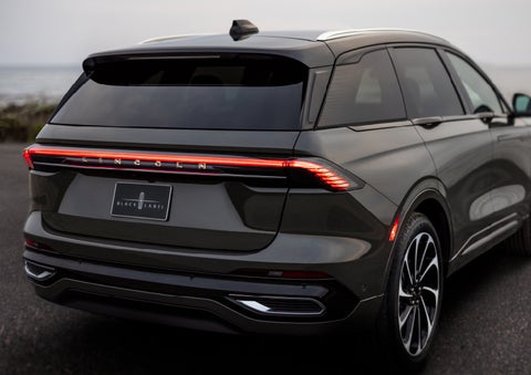 The rear of a 2024 Lincoln Black Label Nautilus® SUV displays full LED rear lighting. | J.C. Lewis Lincoln in Savannah GA
