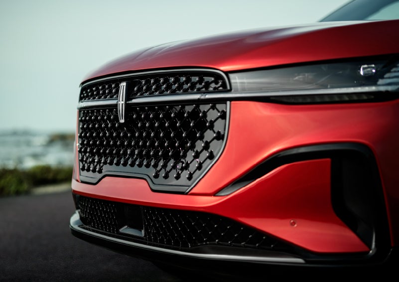 The sleek grille of a 2024 Lincoln Nautilus® SUV with the available Jet Appearance Package makes a bold statement. | J.C. Lewis Lincoln in Savannah GA