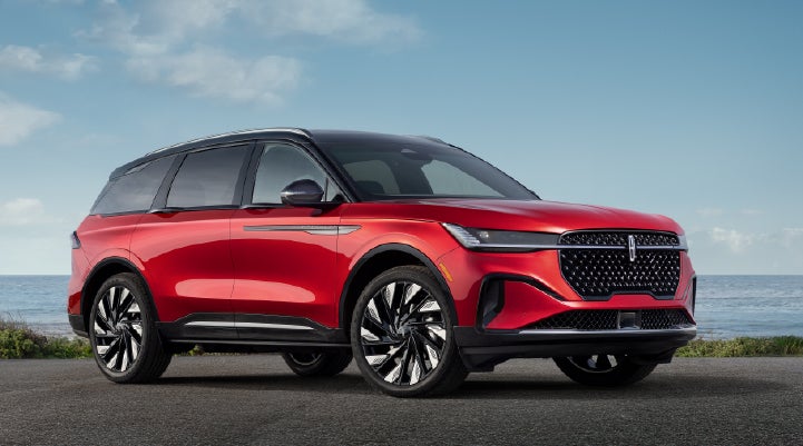 A 2025 Lincoln Nautilus® Reserve model is shown with the stylish available Jet Appearance Package. | J.C. Lewis Lincoln in Savannah GA