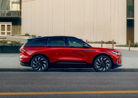 2025 Lincoln Nautilus® SUV with the available Jet Appearance Package and Hybrid transmission. | J.C. Lewis Lincoln in Savannah GA