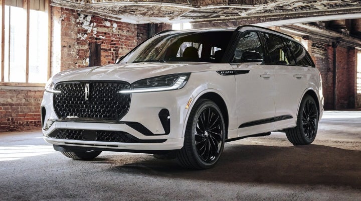 A 2026 Lincoln Aviator® SUV is shown with the available Jet Appearance Package. | J.C. Lewis Lincoln in Savannah GA