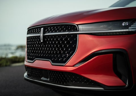 The sleek grille of a 2026 Lincoln Nautilus® SUV with the available Jet Appearance Package makes a bold statement. | J.C. Lewis Lincoln in Savannah GA