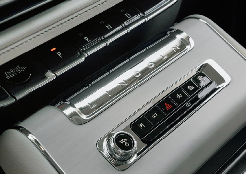 The piano key gear selector of a 2027 Lincoln Aviator® Back Label™ SUV. | J.C. Lewis Lincoln in Savannah GA